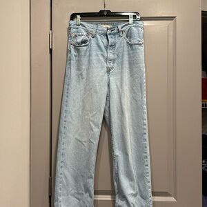 Levi’s Ribcage Straight Leg Jeans